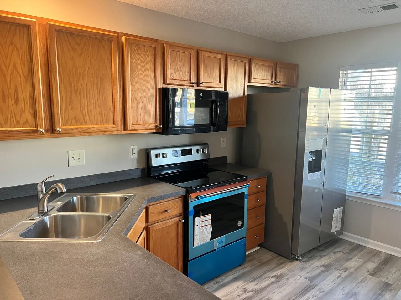 257 Seabert Rd - Photo 3 of 21