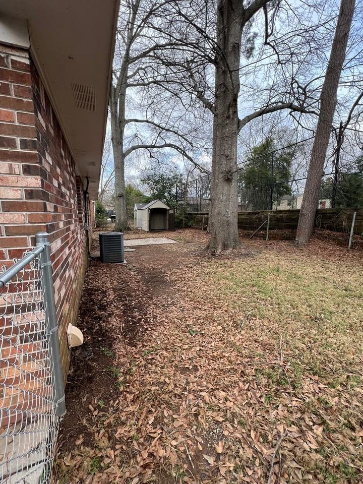 4128 N Dearing St Ne - Photo 4 of 24