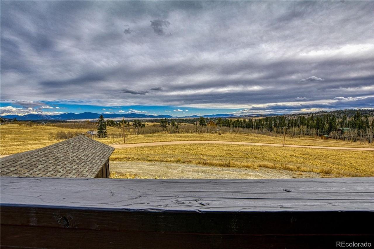 611 Pinto Rd - Photo 3 of 25