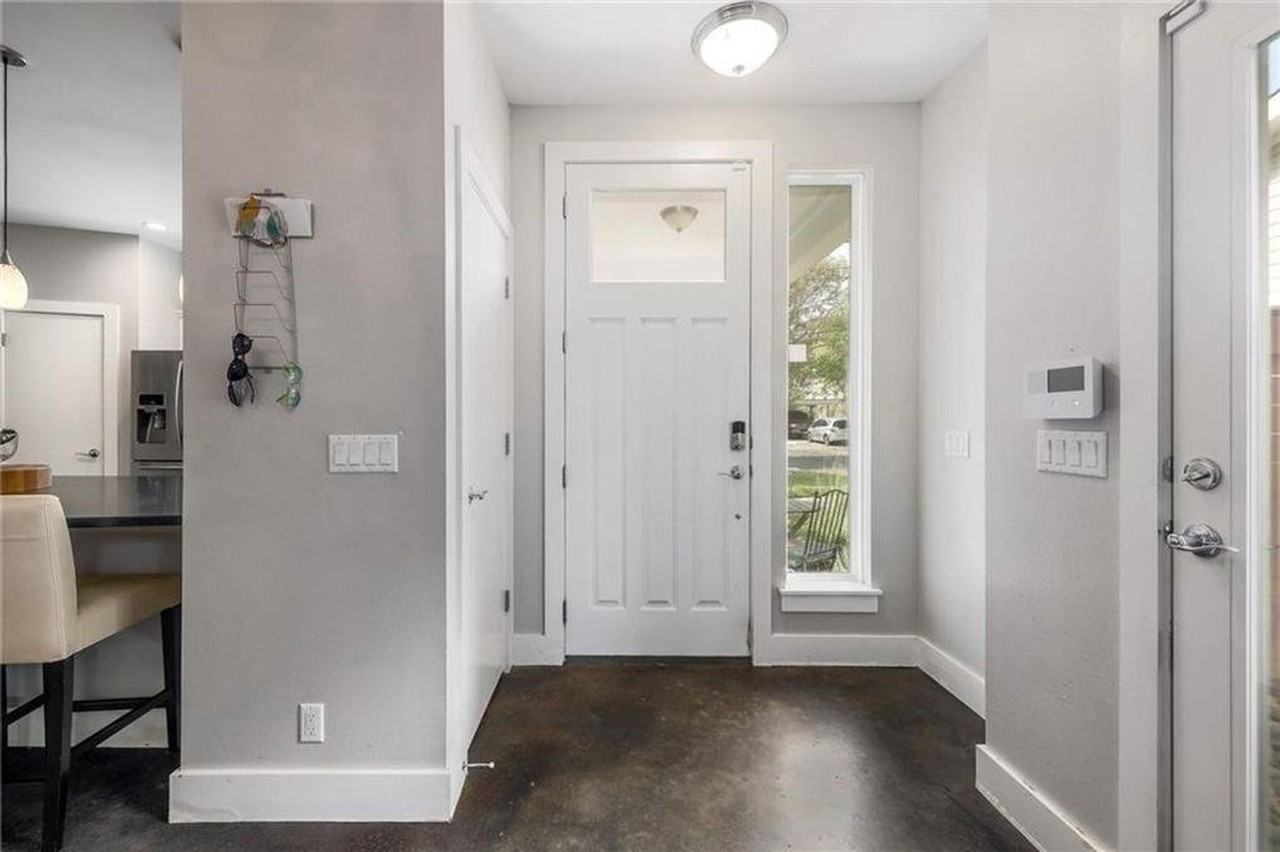 1110 Concordia Ave - Photo 4 of 29