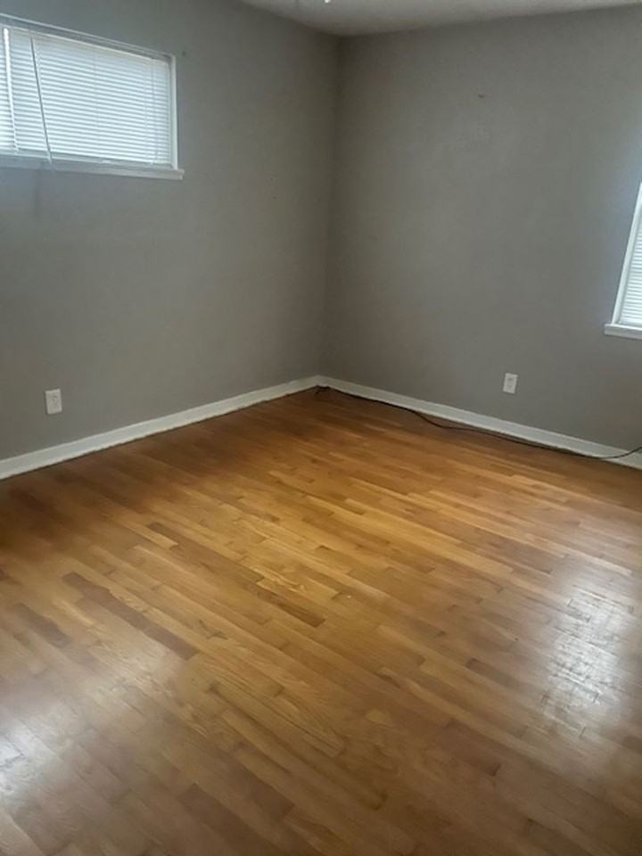 5359 Jamaica Dr - Photo 4 of 17