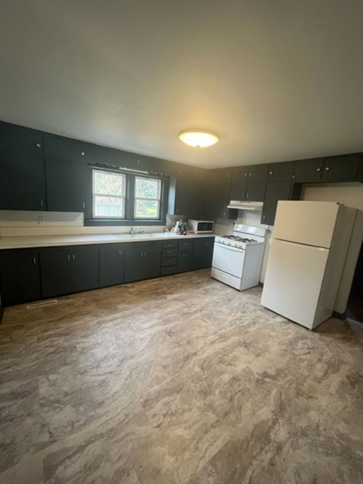 1812 17th Ave - Photo 2 of 15