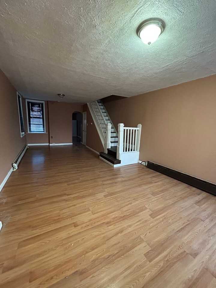 70 Kelsey Ave - Photo 3 of 13