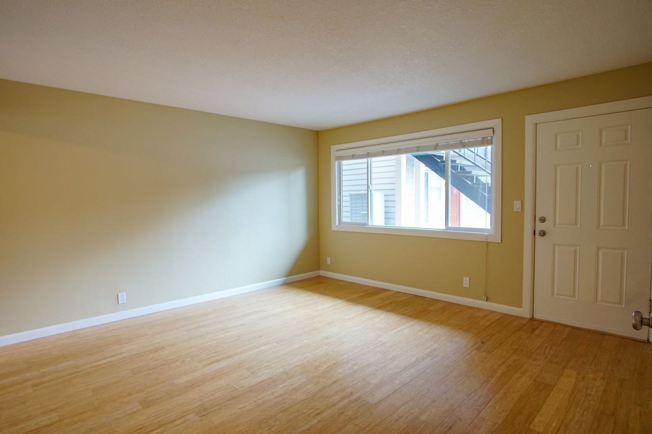 7554 N Ida Ave - Photo 2 of 12