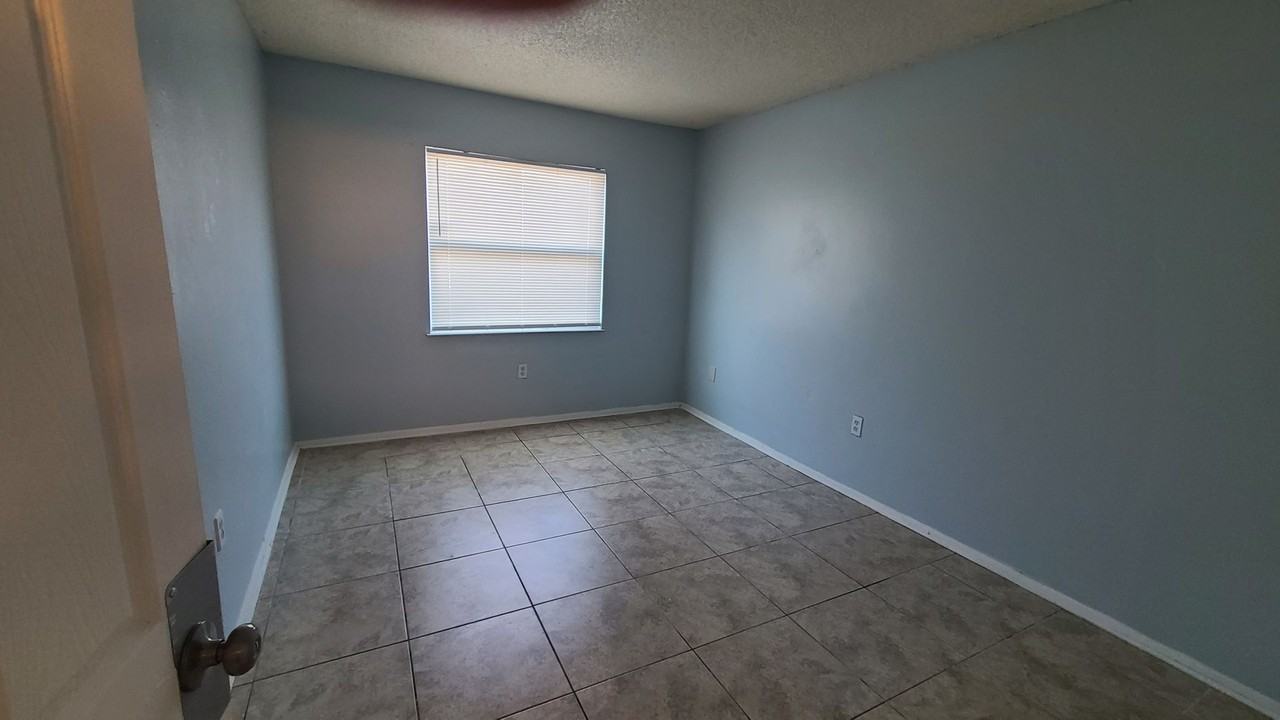2523 N Alafaya Trl #43 - Photo 6 of 8