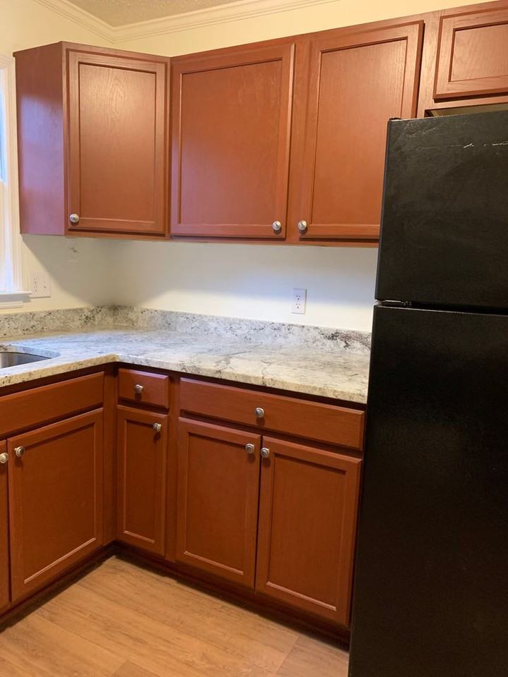 200 Rollingwood Dr - Photo 5 of 46