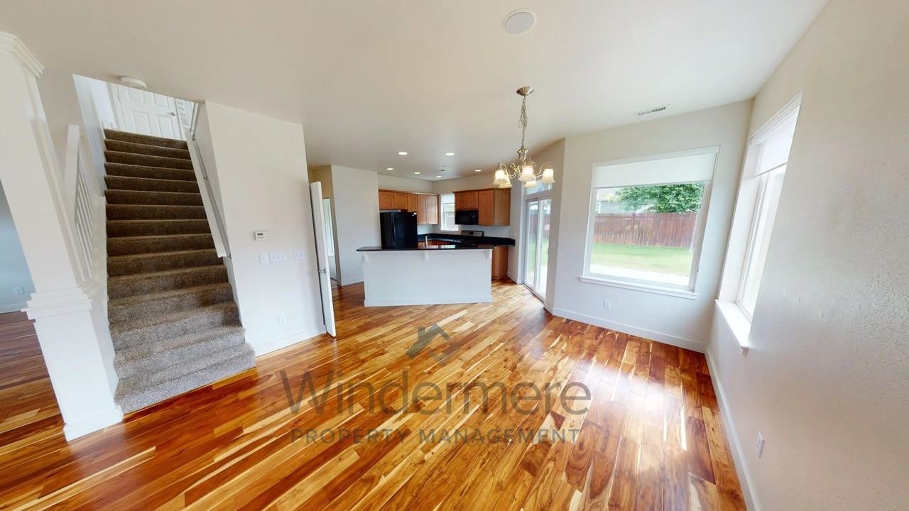 735 Se Quail Run - Photo 7 of 32