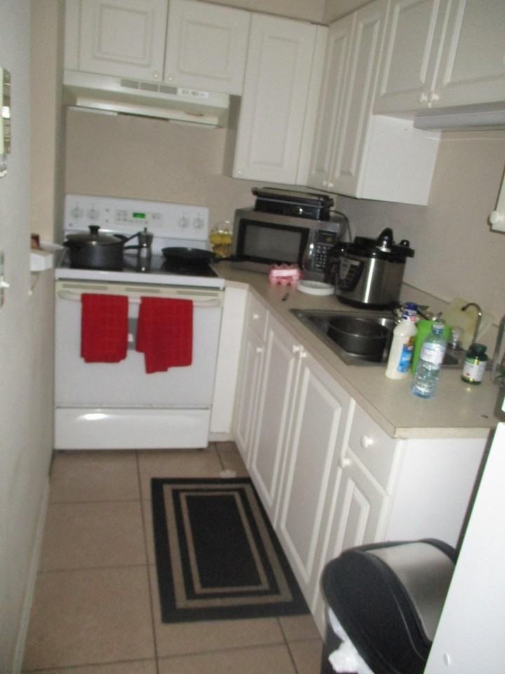 4710 Se 6th Ave #3 - Photo 3 of 5