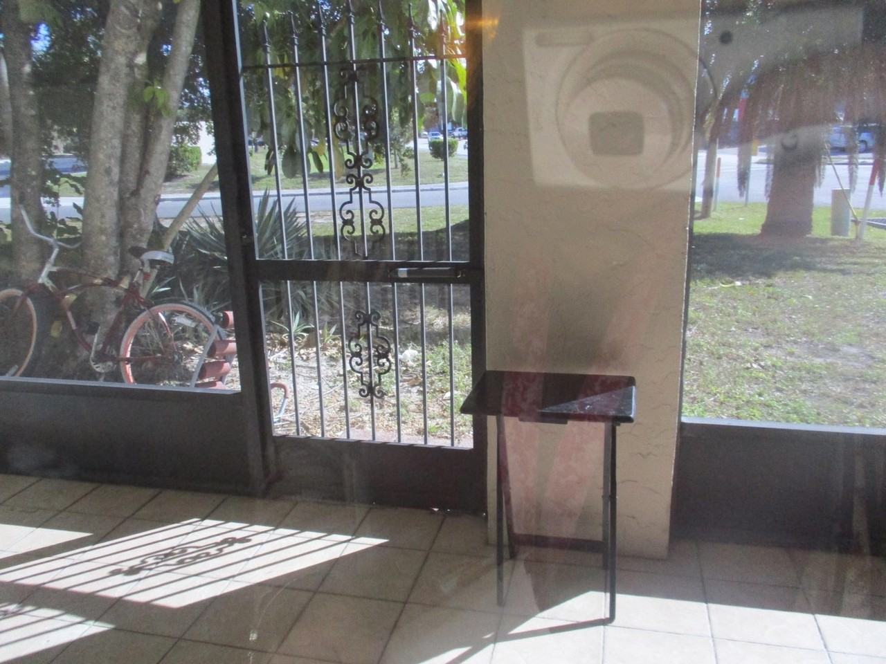 4710 Se 6th Ave #3 - Photo 5 of 5