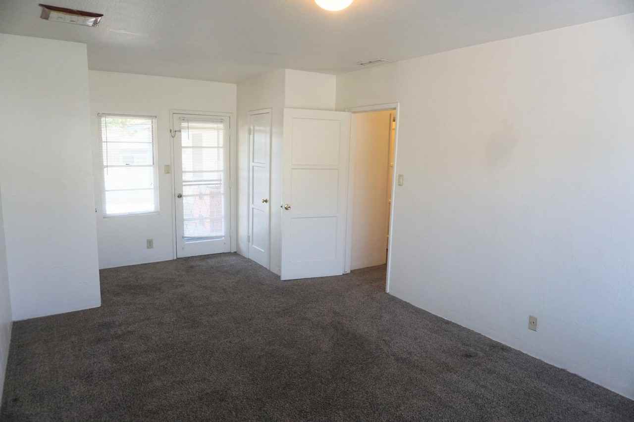 167 La Mesa Dr - Photo 3 of 9