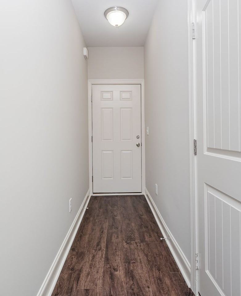 950 Erika Ln - Photo 5 of 25