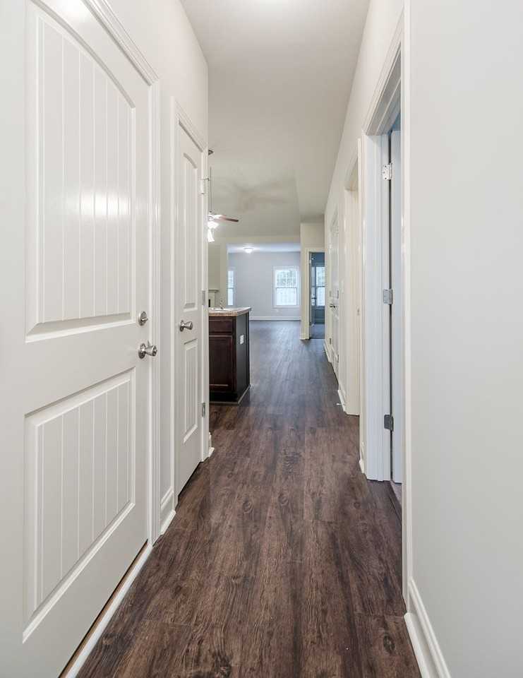 950 Erika Ln - Photo 6 of 25