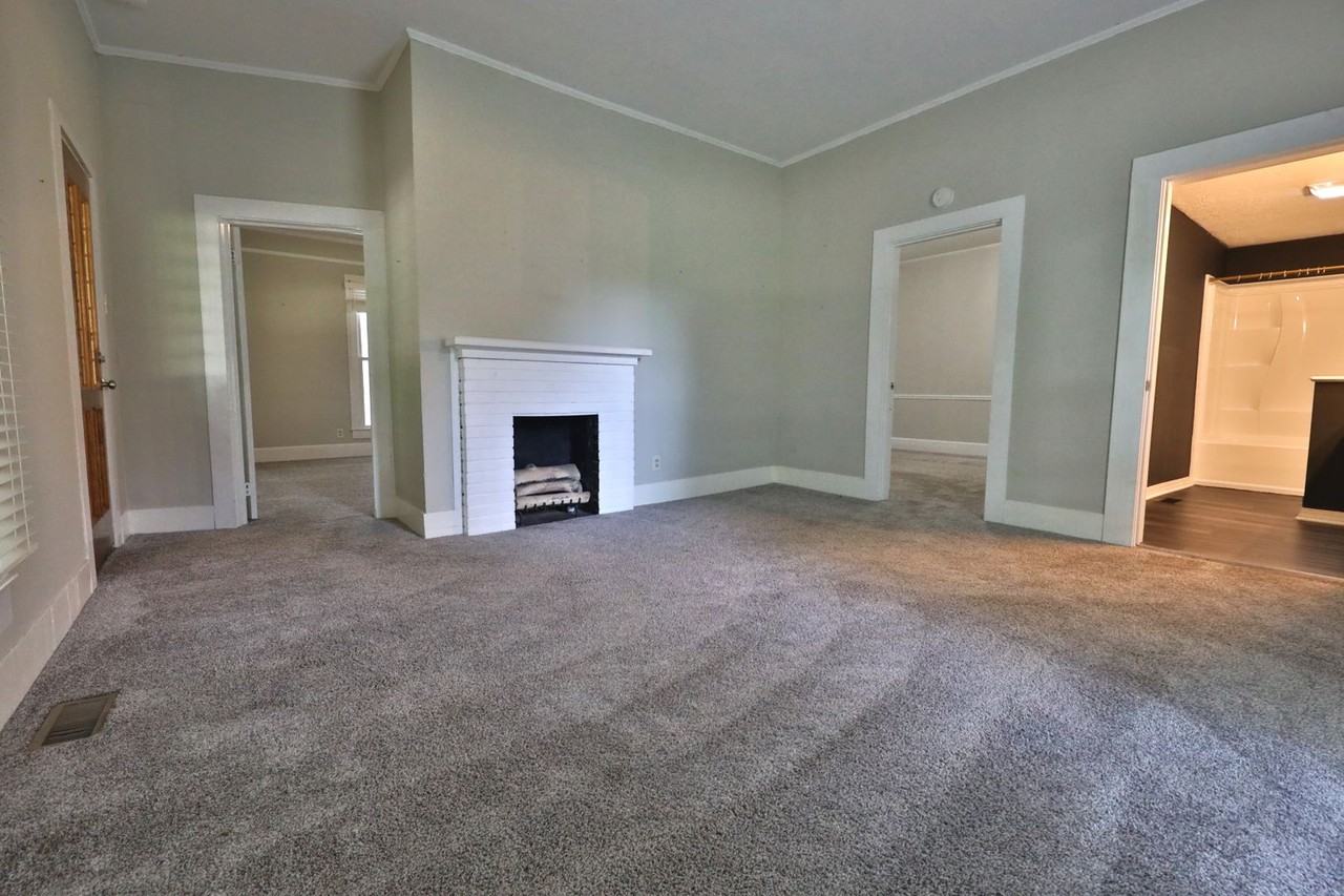 116 Todd St - Photo 3 of 8