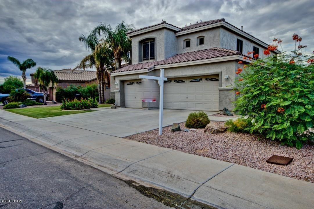 642 W Raven Dr - Photo 3 of 50