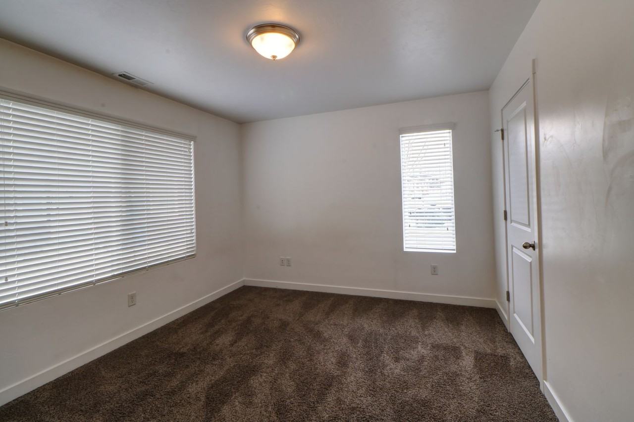 14778 S Rising Star Way - Photo 3 of 17