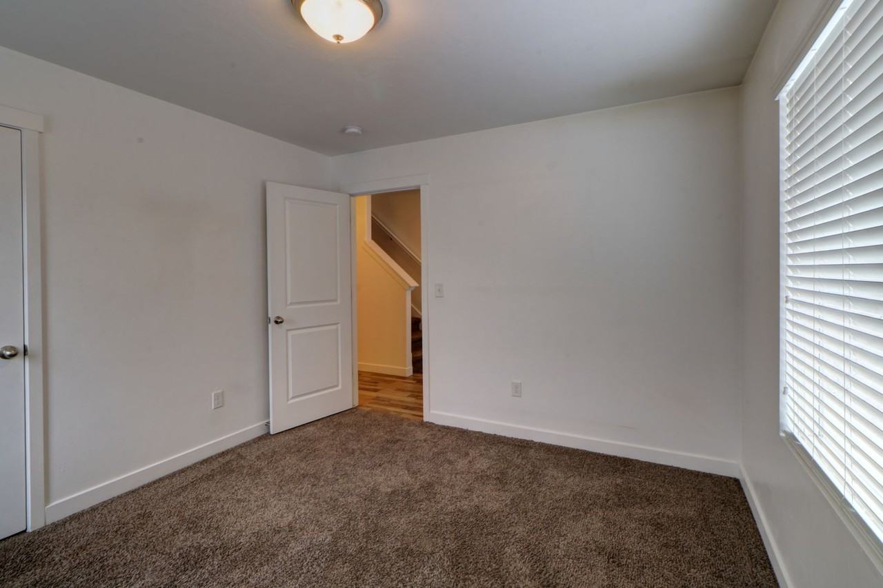 14778 S Rising Star Way - Photo 4 of 17