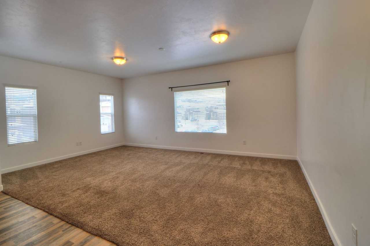14778 S Rising Star Way - Photo 6 of 17