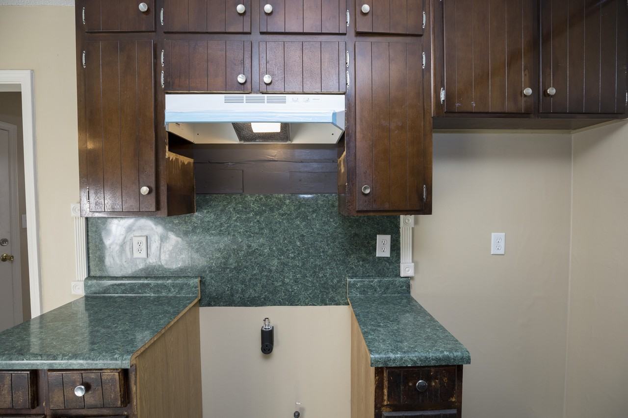 269 Bayberry Rd - Photo 2 of 31