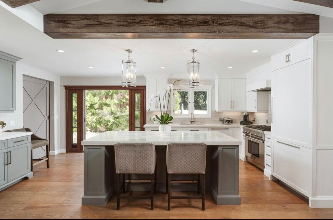 844 Meigs Rd - Photo 4 of 21