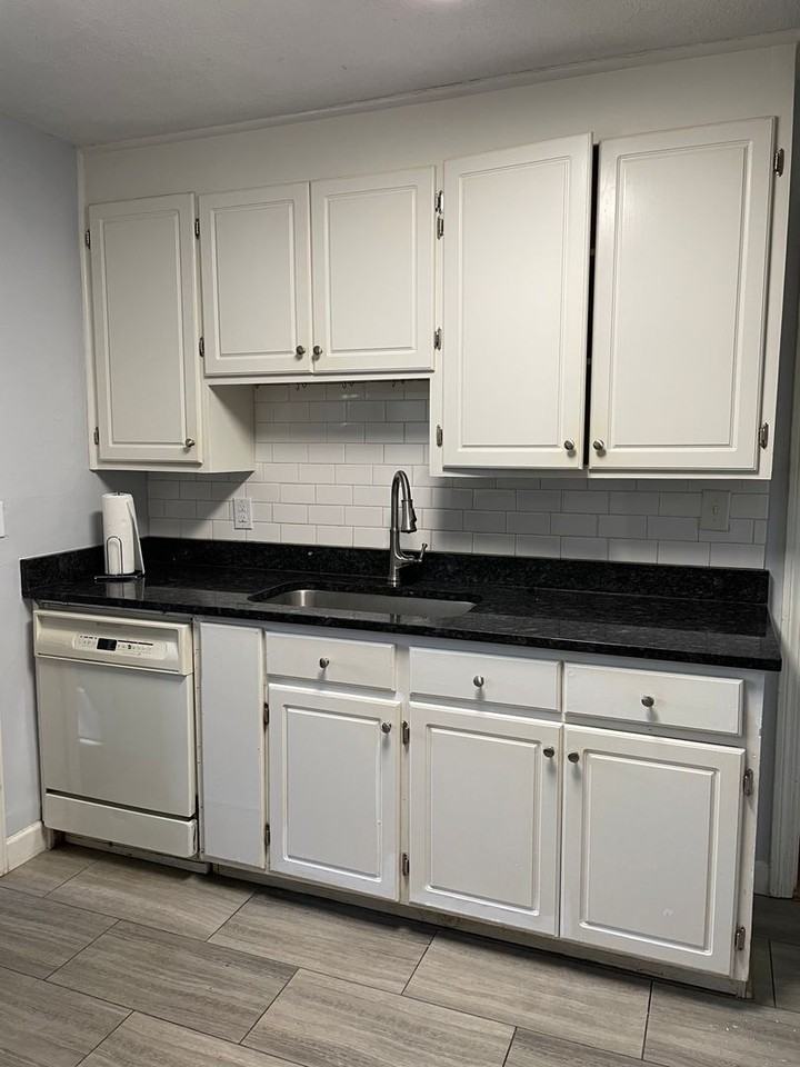 28 Cedar Knolls - Photo 2 of 15