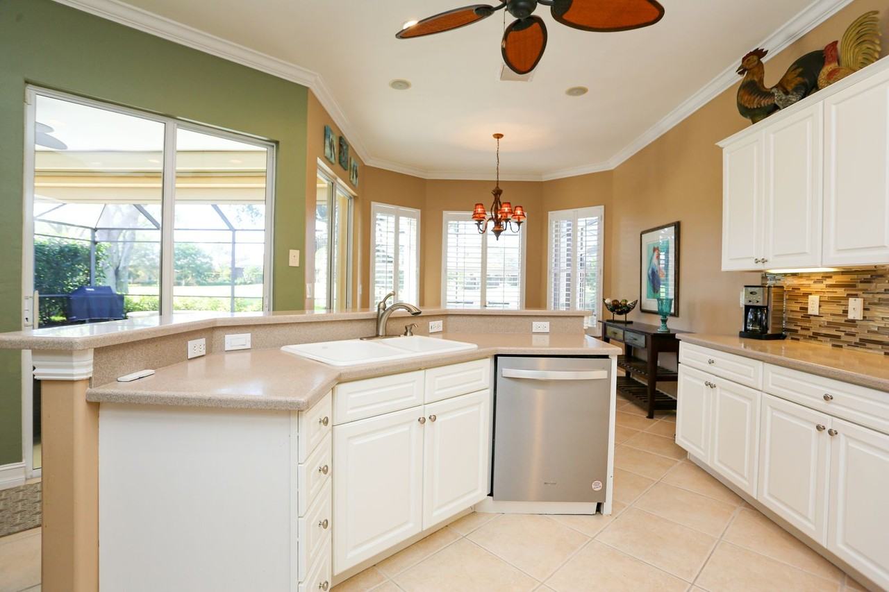 6769 Bent Grass Dr - Photo 5 of 39