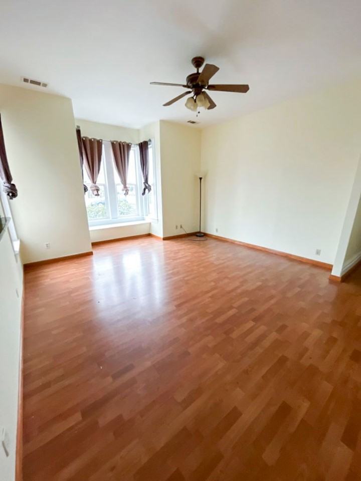 507 15th St - Photo 3 of 15