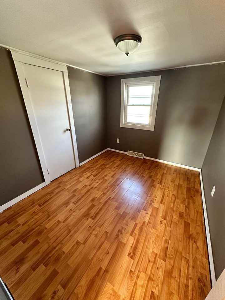 101 Young Ave 2, Mattydale, NY 13211 3 Bedroom Apartment for 1,000