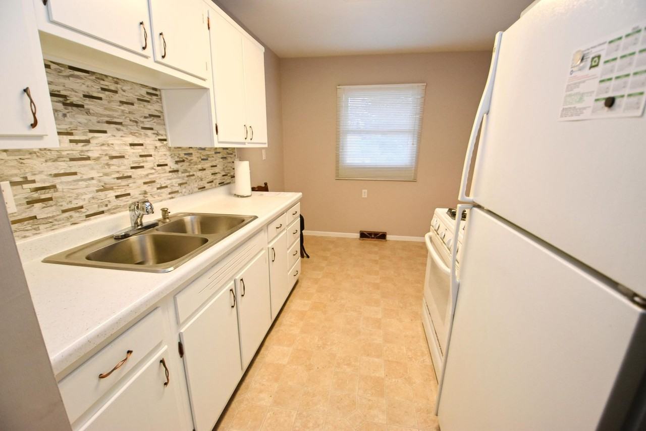 54609 Cornell Dr - Photo 2 of 25