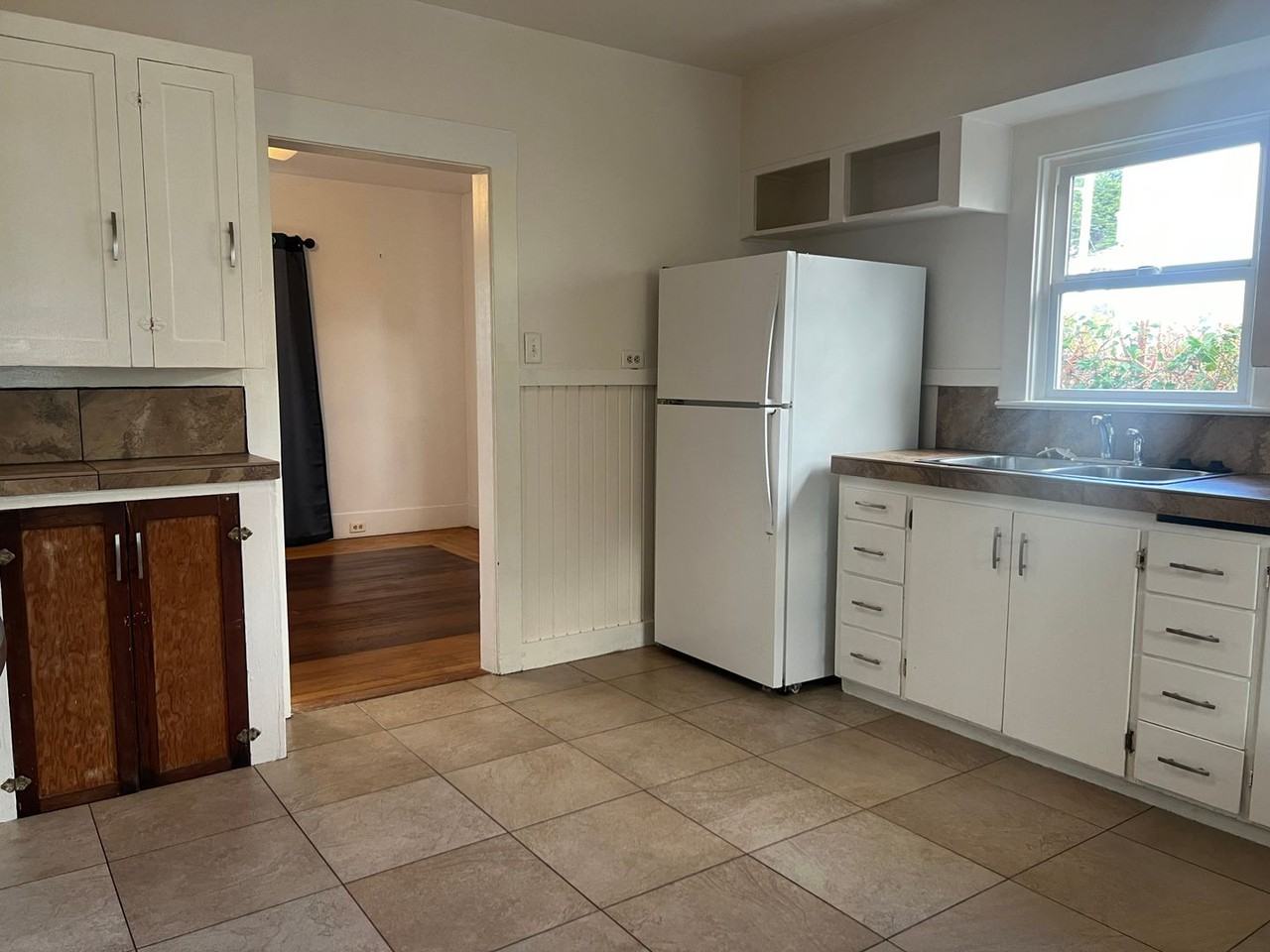 1115 I St - Photo 2 of 10