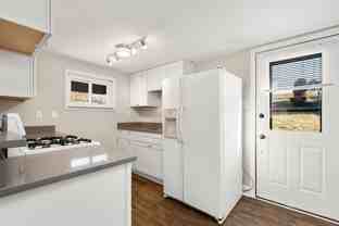 701 Monterey St - Photo 1 of 1