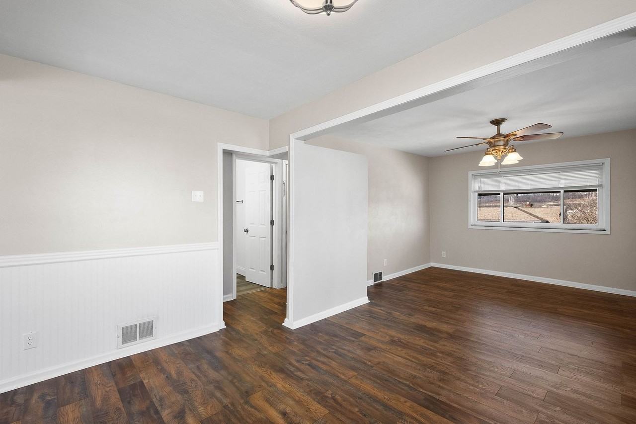 701 Monterey St - Photo 3 of 27