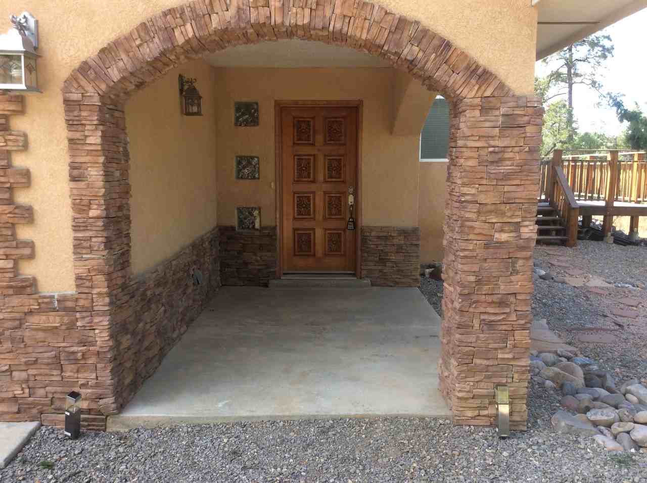 4 Sky Limit Rd - Photo 2 of 26