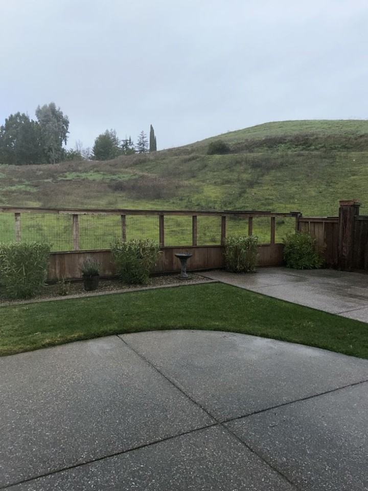 2501 Palmer Cir - Photo 3 of 18