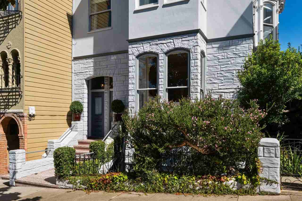 1029 Dolores St - Photo 2 of 16