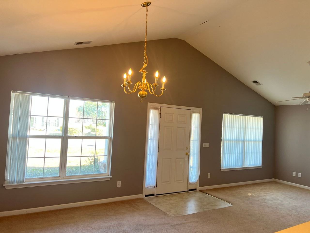 115 Marbella Dr - Photo 4 of 25