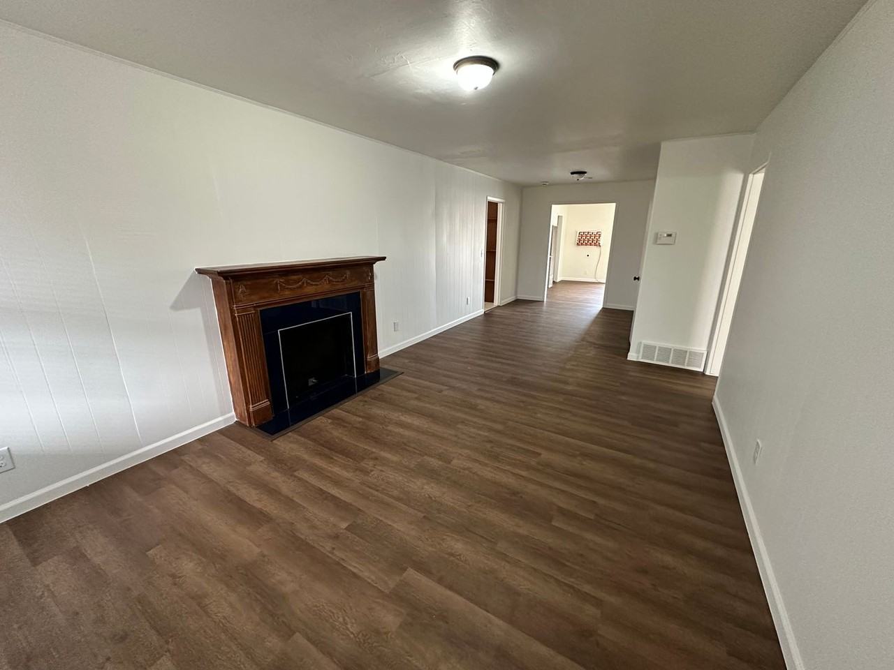 2213 E Madison St - Photo 2 of 34