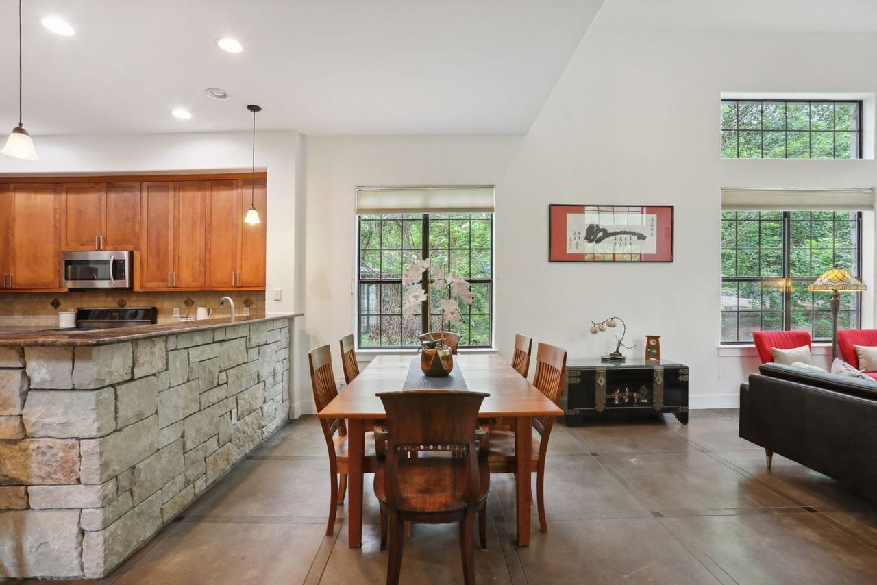 2309 Kinney Rd - Photo 7 of 25