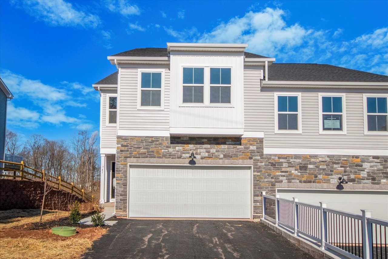 741 Hunsberger Rd - Photo 2 of 36