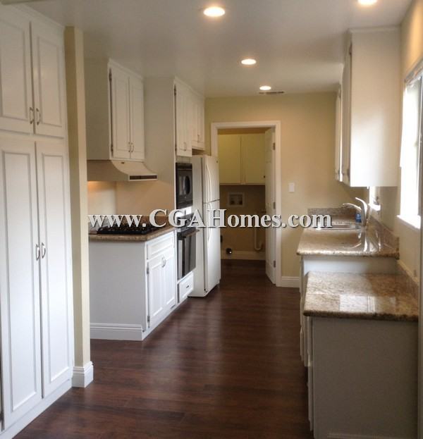 7001 Lincoln Oaks Dr - Photo 2 of 13