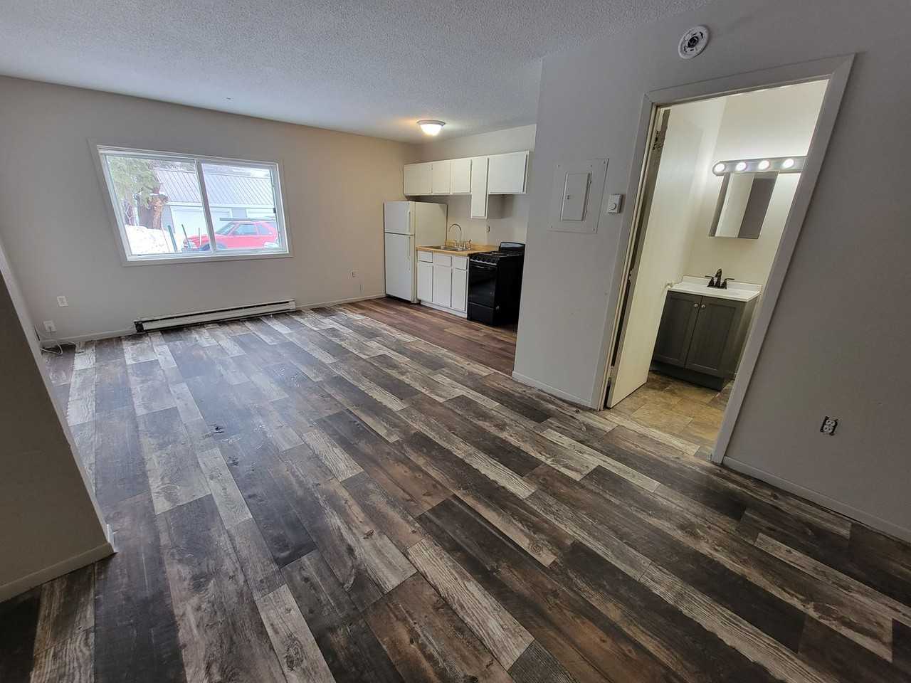 1526 E Superior St #6 - Photo 4 of 7