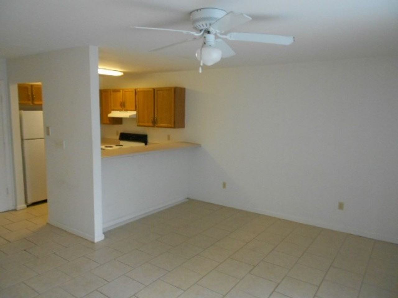1909 Belle Vue Way Apt B - Photo 5 of 6
