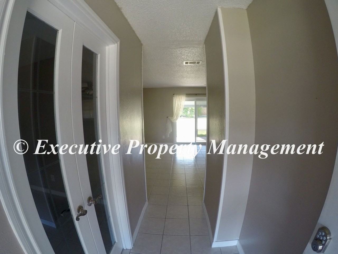 908 Deorsam Dr - Photo 2 of 12