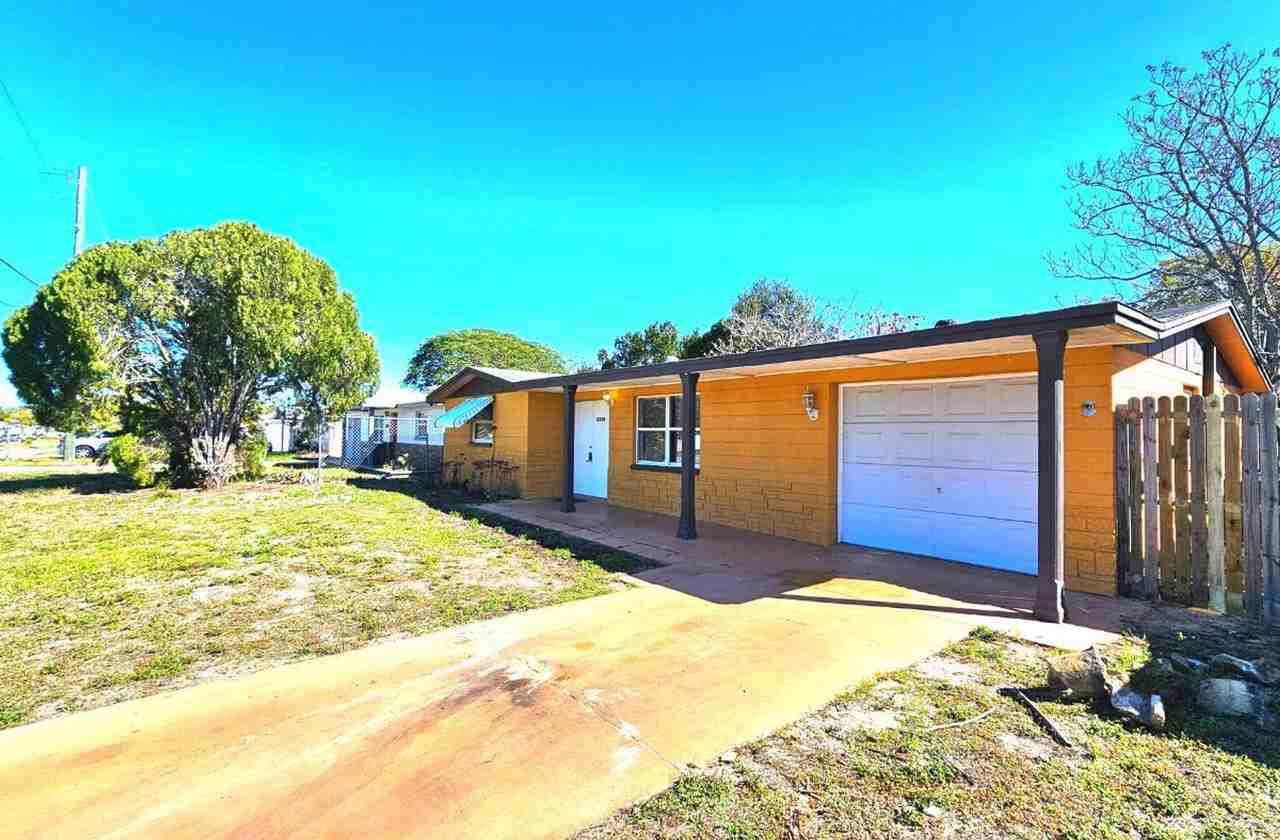 12708 College Hill Dr - Photo 2 of 24