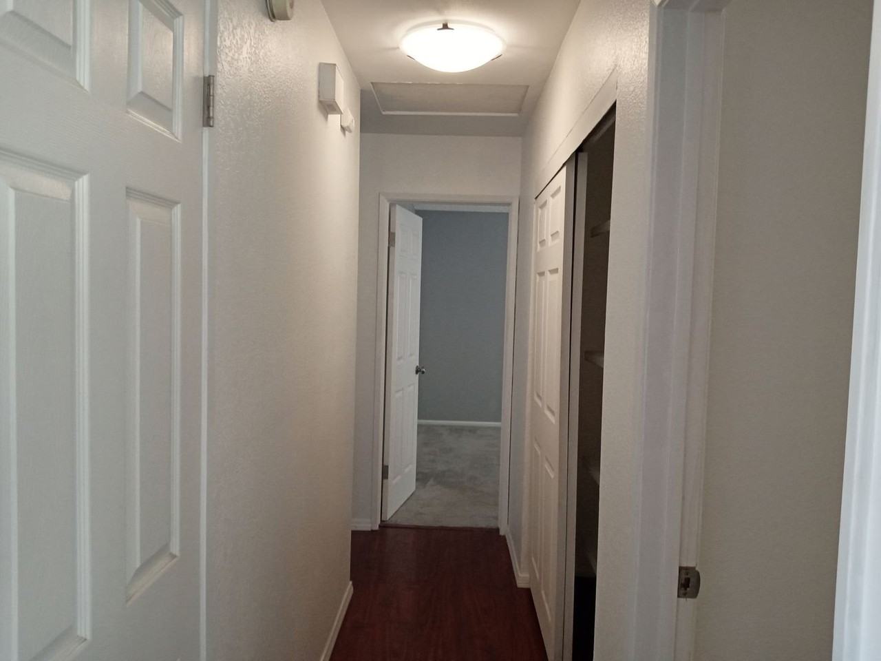 7052 Alpine Ave - Photo 4 of 12