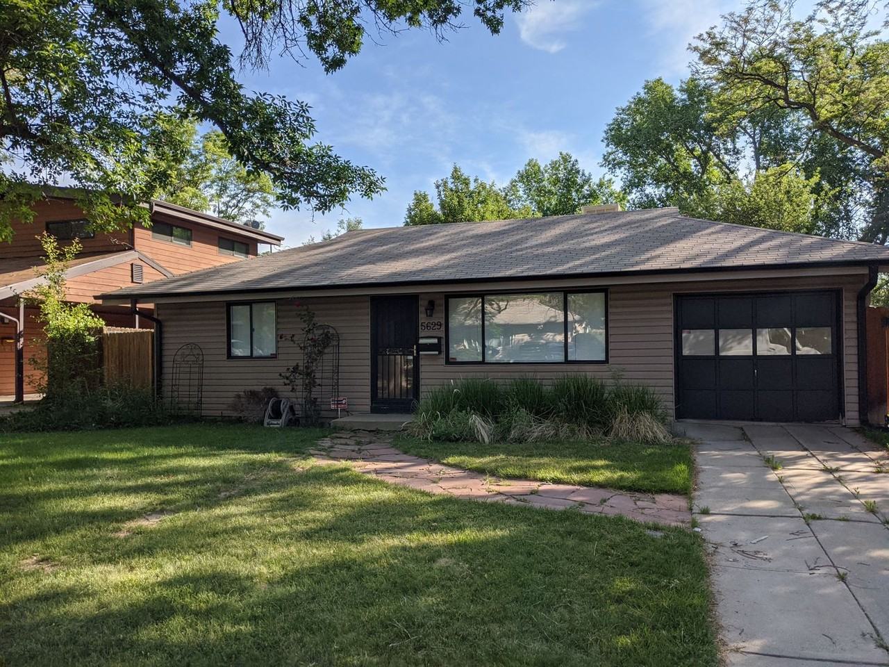 5629 E Minnesota Dr - Photo 3 of 50