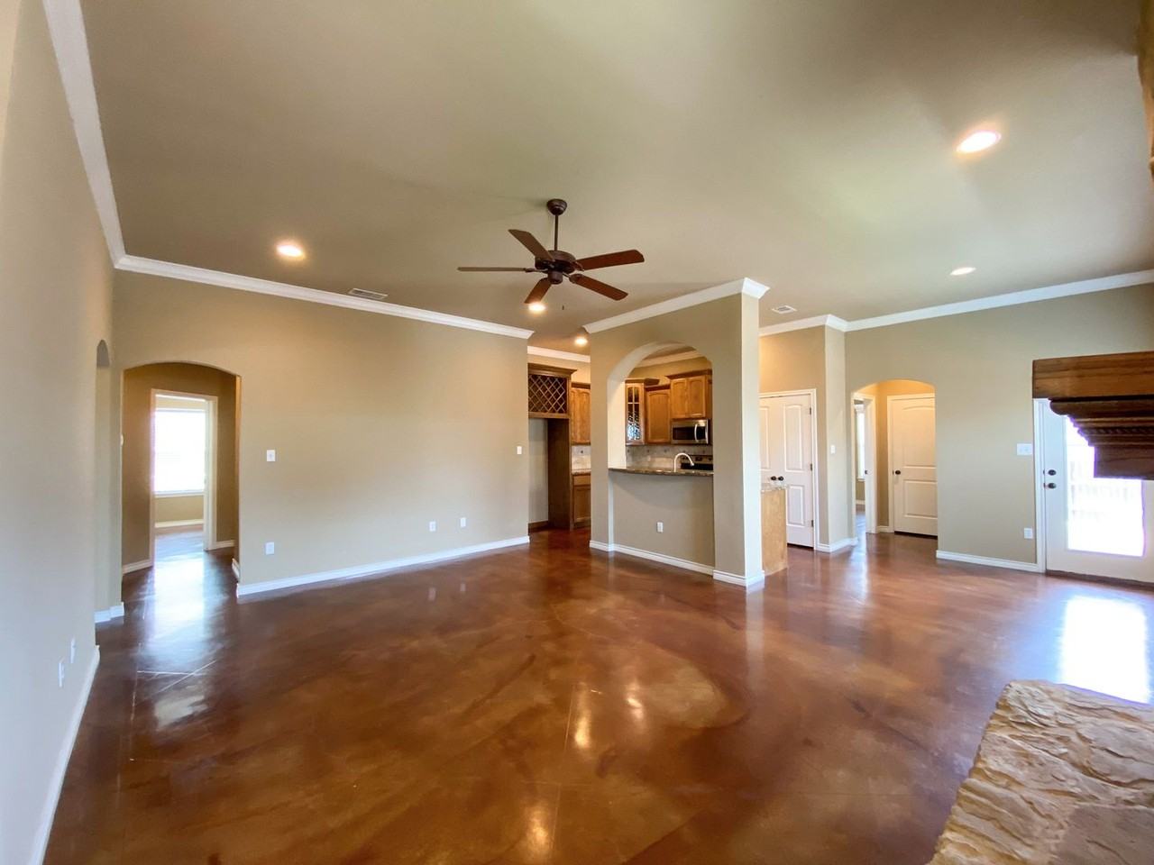 3013 Stallion Dr - Photo 3 of 19