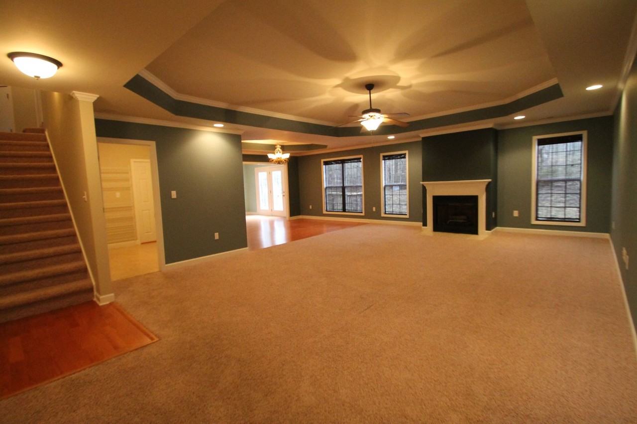 1830 Country Manor Ln - Photo 7 of 49