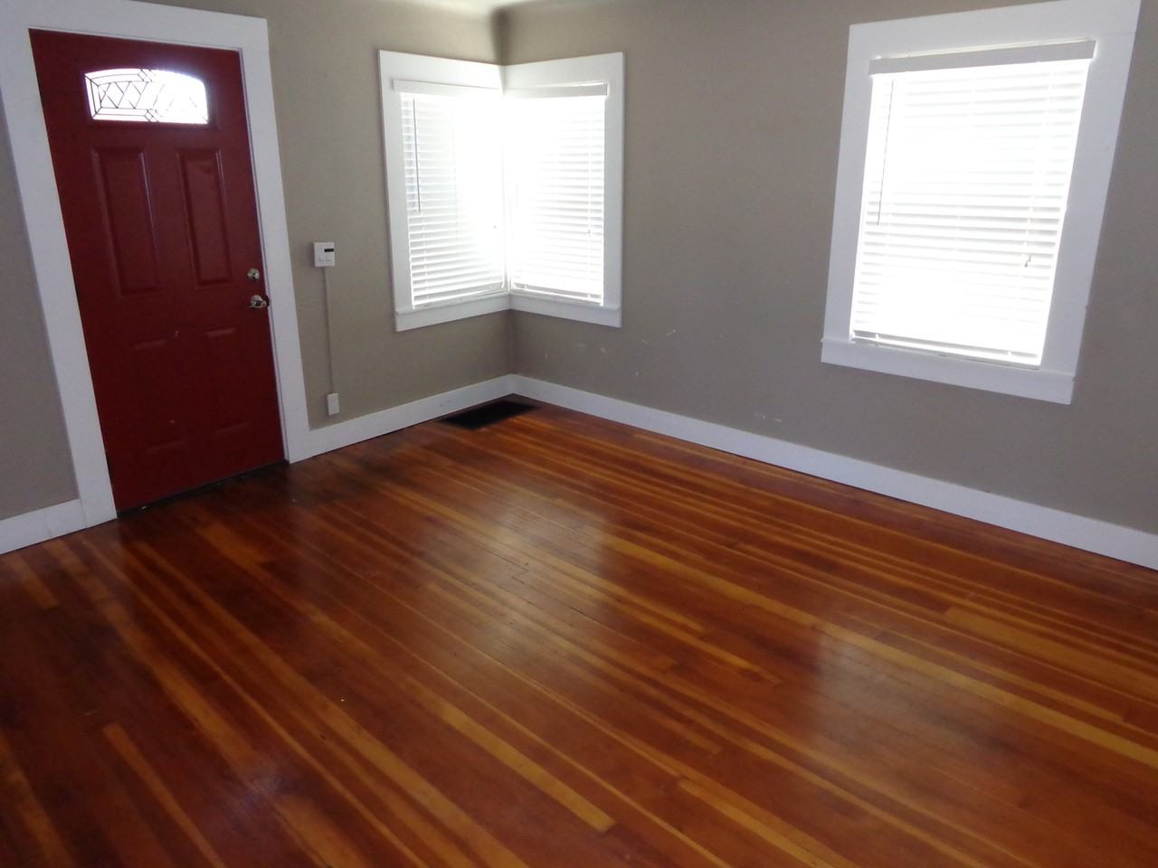 537 Reeves Avenue #1 - Photo 3 of 8