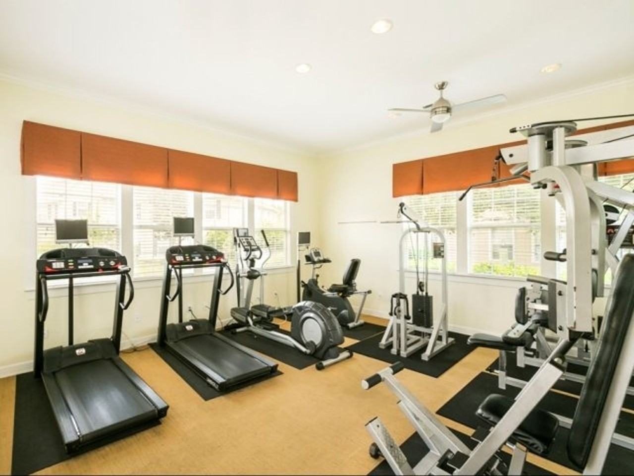 509 Lighthouse Rd - Photo 5 of 6