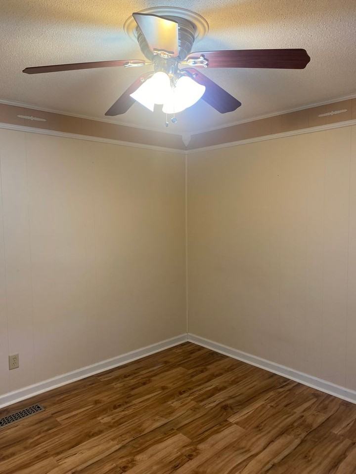 116 Scott Dr - Photo 6 of 14